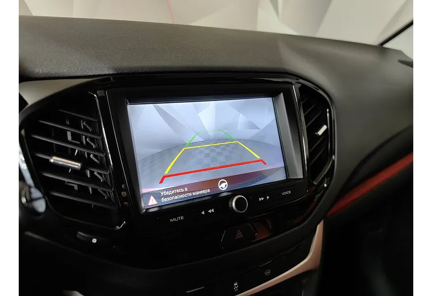 ВАЗ (Lada) Vesta 1.6 CVT (113 л.с.) Оранжевый в АВИЛОН. Слайд №21