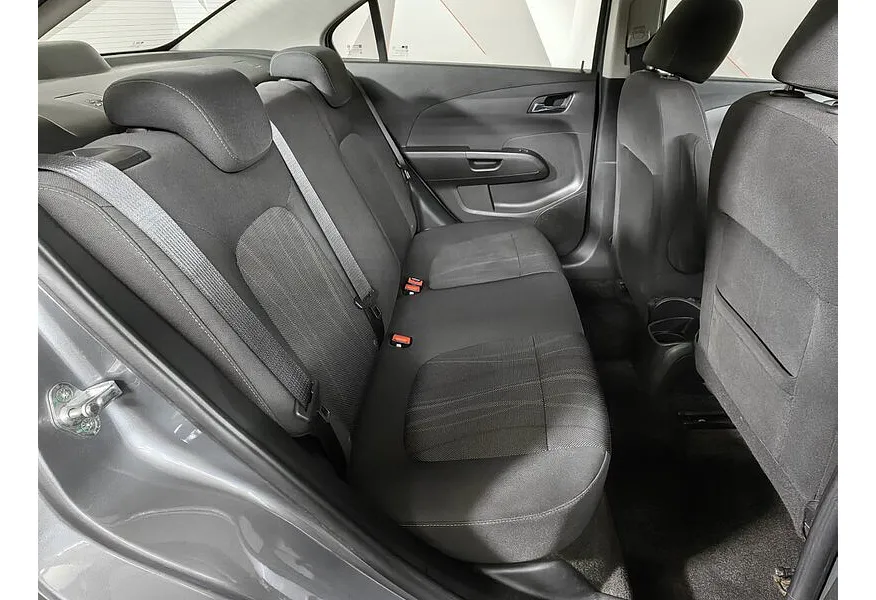 Chevrolet Aveo 1.6 AT (115 л.с.) Серый в АВИЛОН. Слайд №16