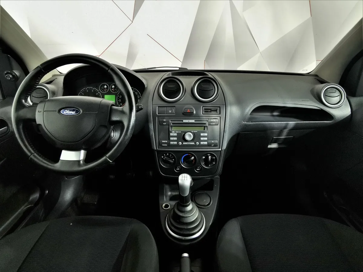 Ford Fiesta 1.6 Flex MT (100 л.с.) Серебристый в АВИЛОН. Слайд №11