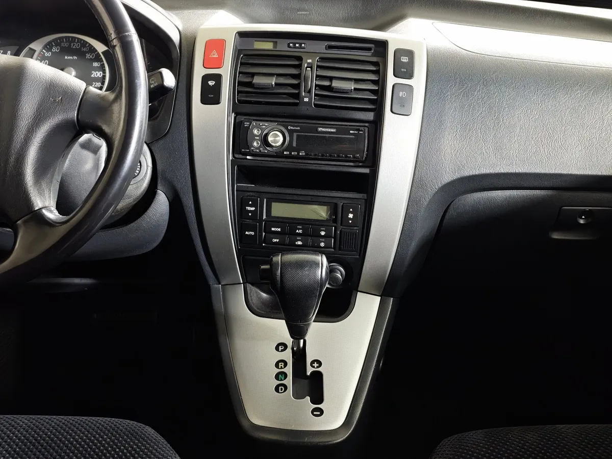 Hyundai Tucson 2.0 AT 4WD (142 л.с.) Серебристый в АВИЛОН. Слайд №14