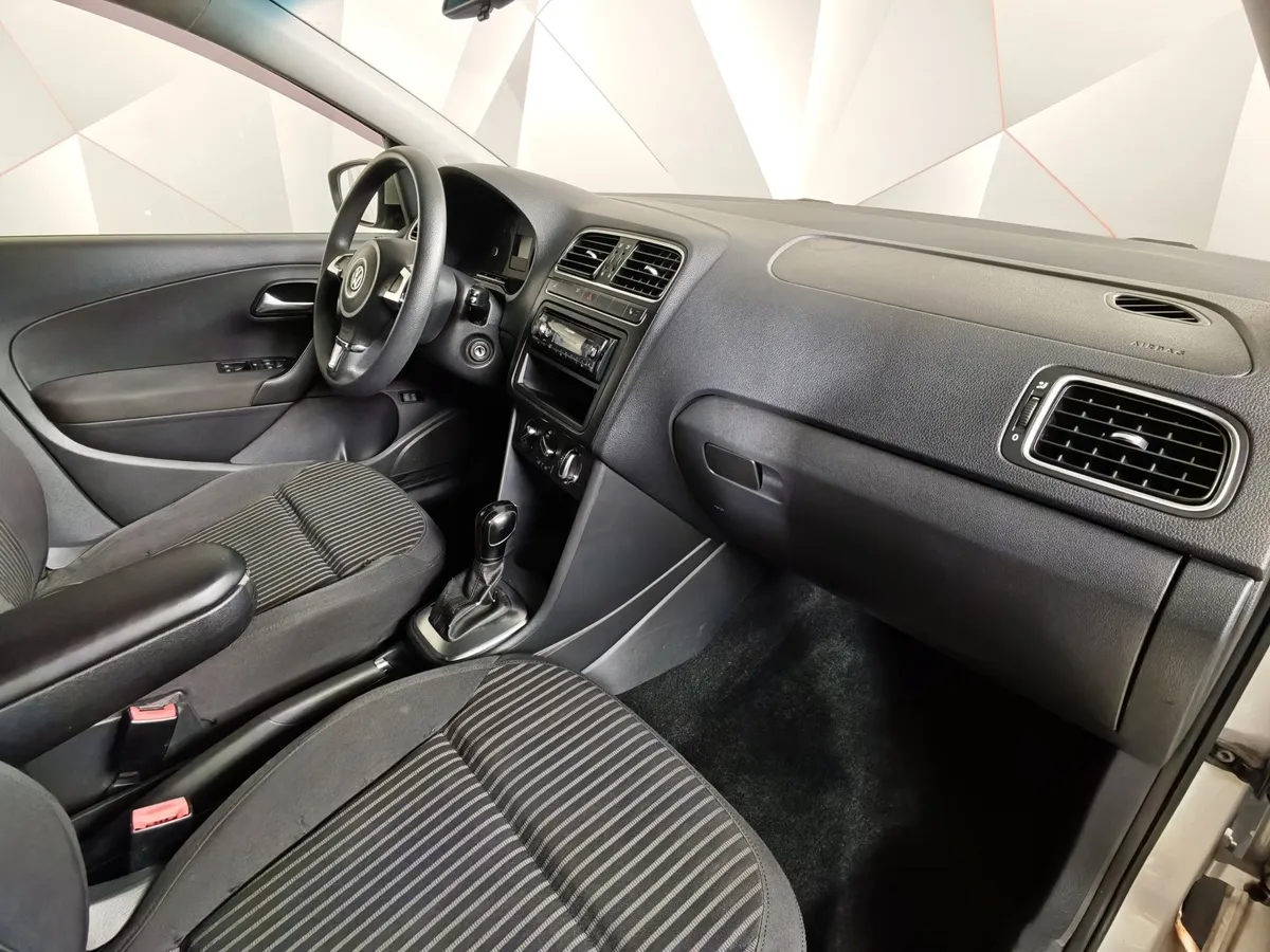 Volkswagen Polo 1.6 Tiptronic (105 л.с.) Comfortline Желтый в АВИЛОН. Слайд №12