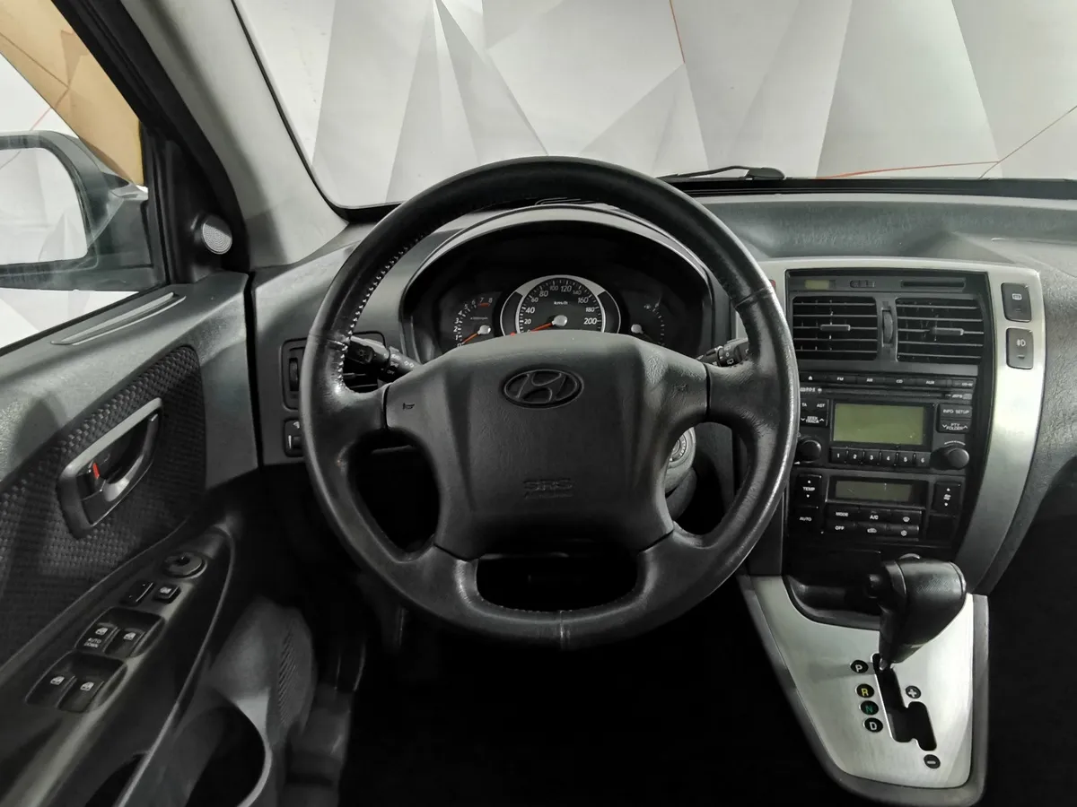 Hyundai Tucson 2.0 AT (150 л.с.) Черный в АВИЛОН. Слайд №19