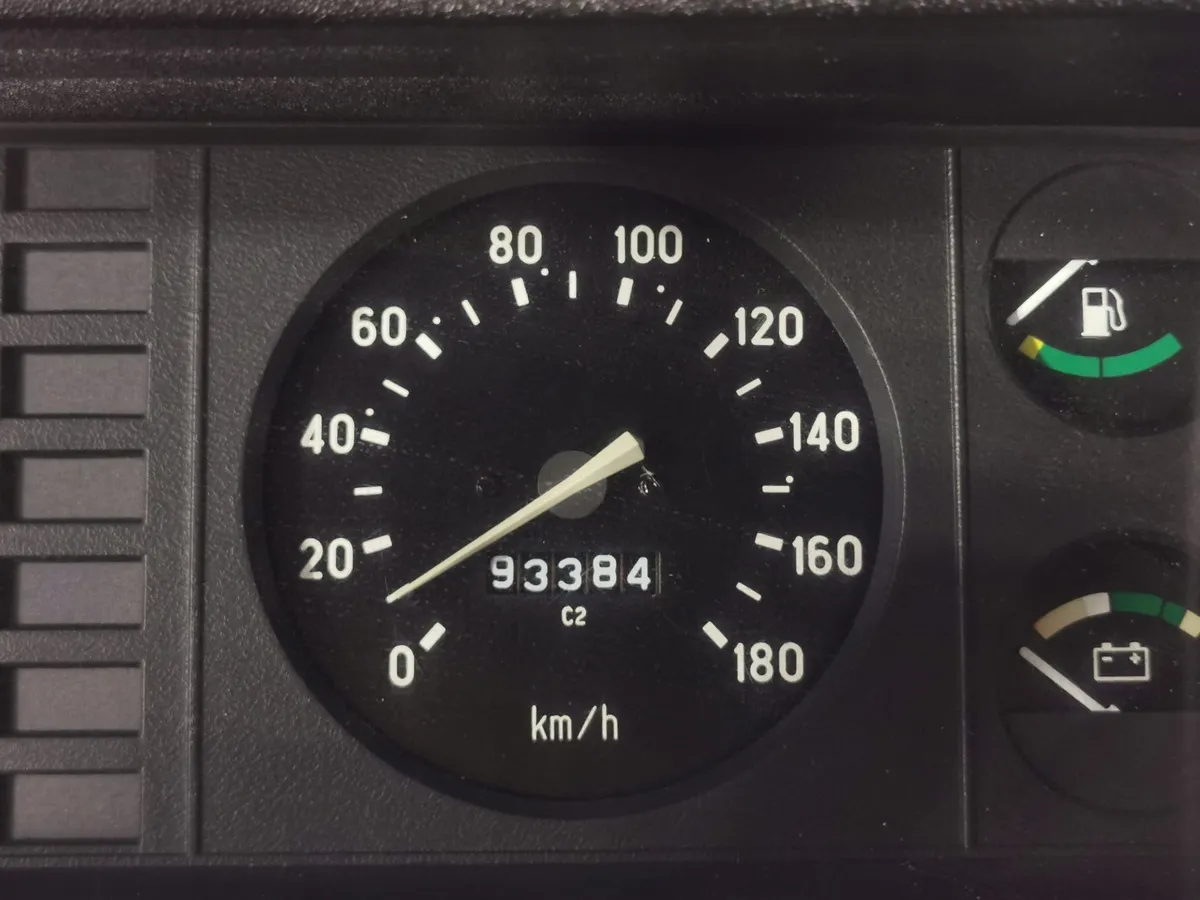 ВАЗ (Lada) 2104 21041i MT (74 л.с.) Черный в АВИЛОН. Слайд №13