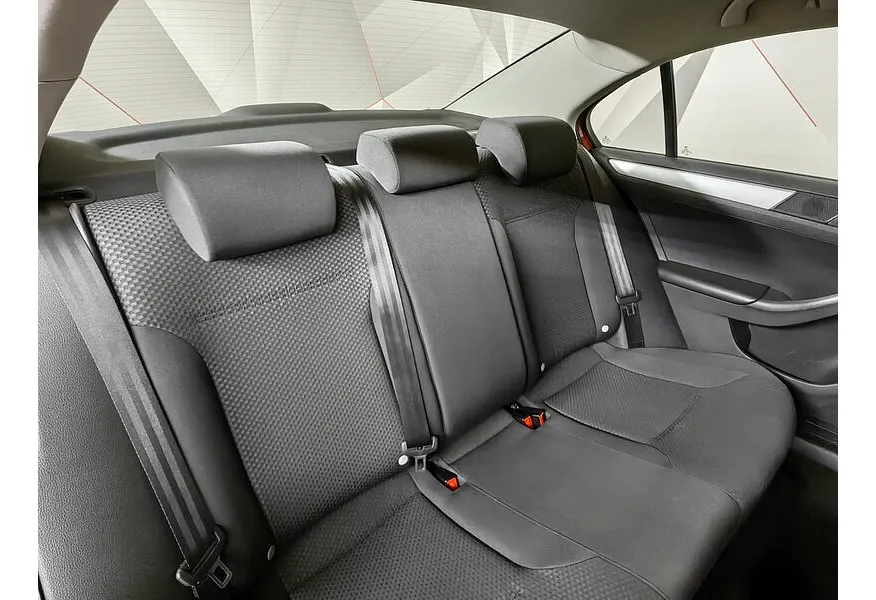 Volkswagen Jetta 1.6 AT (105 л.с.) Comfortline Красный в АВИЛОН. Слайд №16