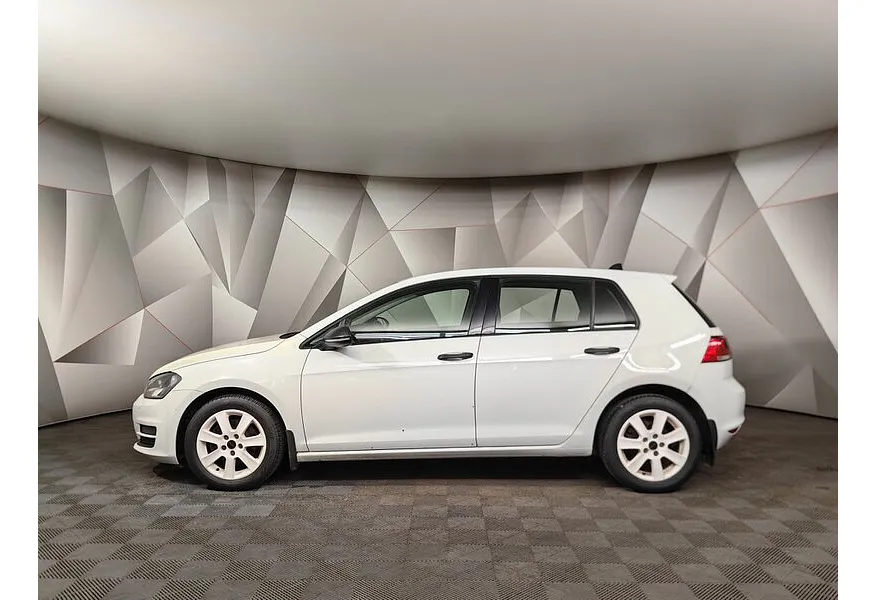 Volkswagen Golf 1.2 TSI BlueMotion MT (85 л.с.) Trendline Белый в АВИЛОН. Слайд №5 Volkswagen Golf 1.2 TSI BlueMotion MT (85 л.с.) Trendline Белый в АВИЛОН. Слайд №5