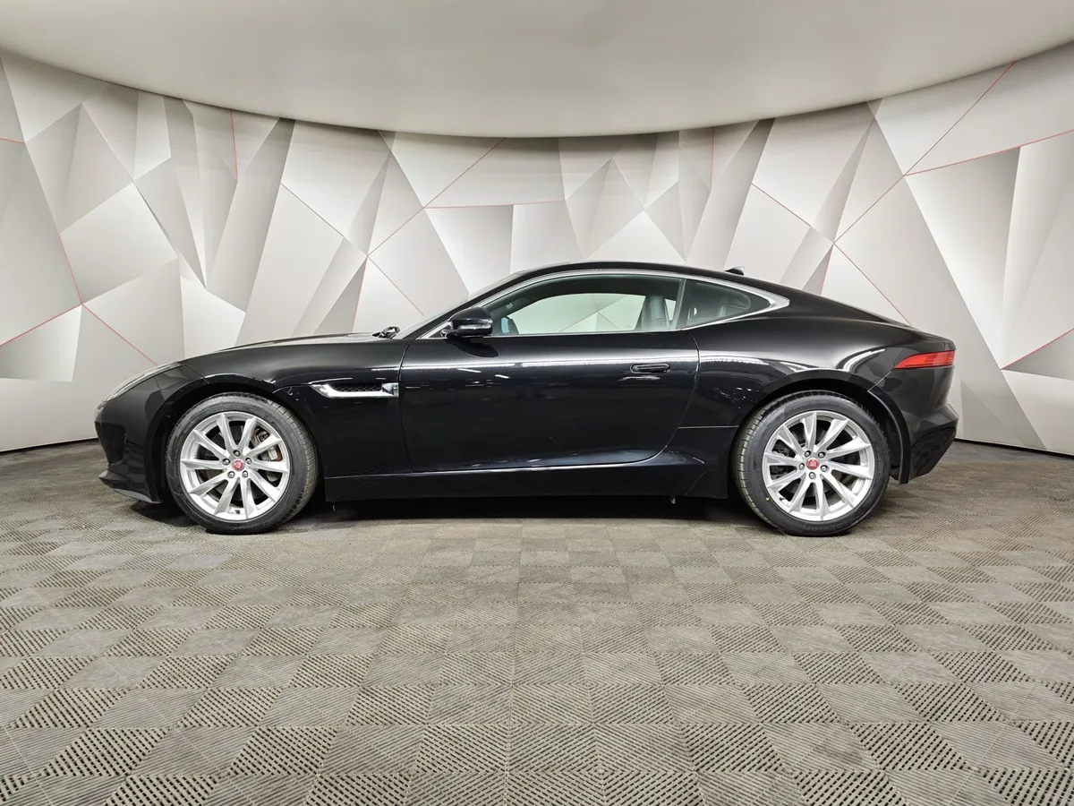 Jaguar F-Type 3.0 V6 AT (340 л.с.) Черный в АВИЛОН. Слайд №5