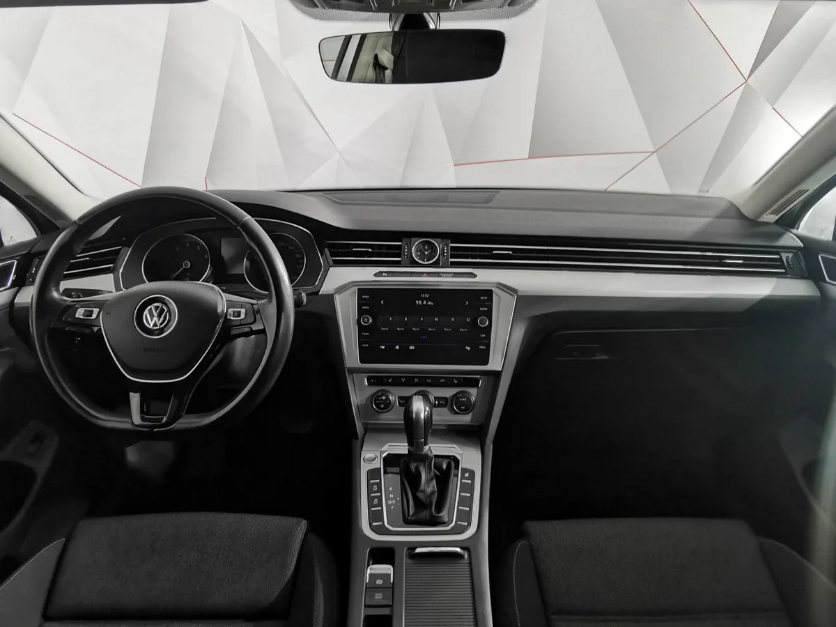 Volkswagen Passat 1.8 TSI BlueMotion DSG (180 л.с.) Comfortline Серебристый в АВИЛОН. Слайд №14