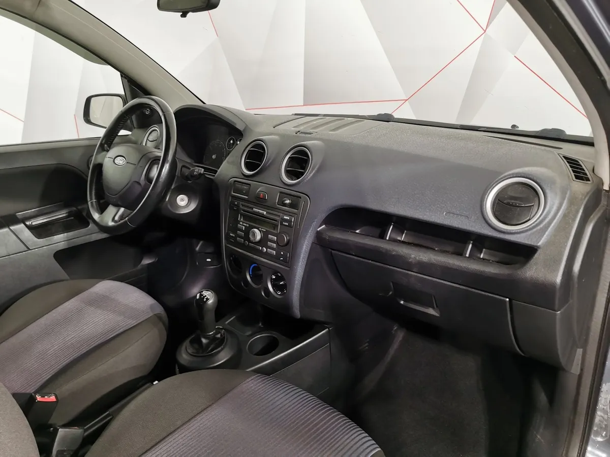 Ford Fusion 1.4 Durashift EST (80 л.с.) Core Серый в АВИЛОН. Слайд №11