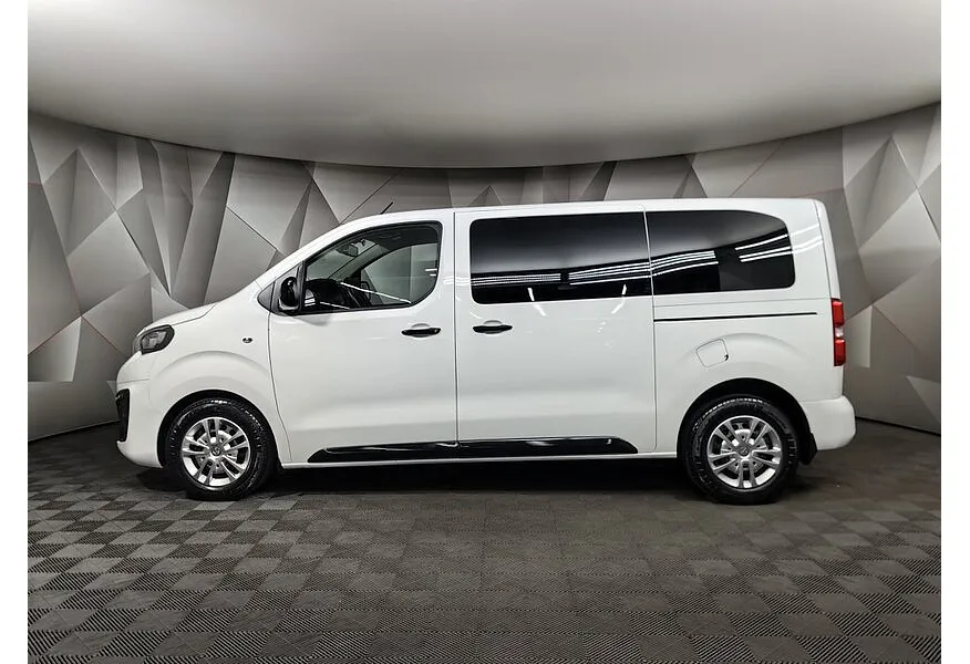 LIVE. Слайд №3