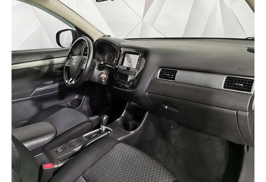 Mitsubishi Outlander 2.0 CVT (146 л.с.) Invite Черный в АВИЛОН. Слайд №13