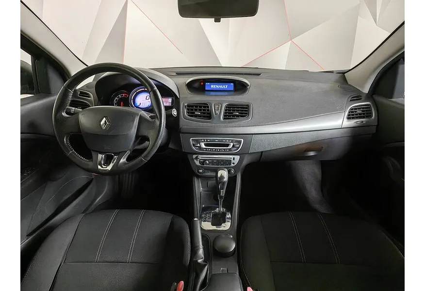 Renault Fluence 1.6 CVT (114 л.с.) Бежевый в АВИЛОН. Слайд №11