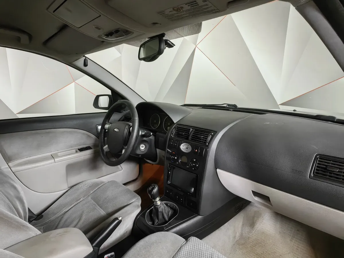 Ford Mondeo 2.0 MT (145 л.с.) Серый в АВИЛОН. Слайд №10