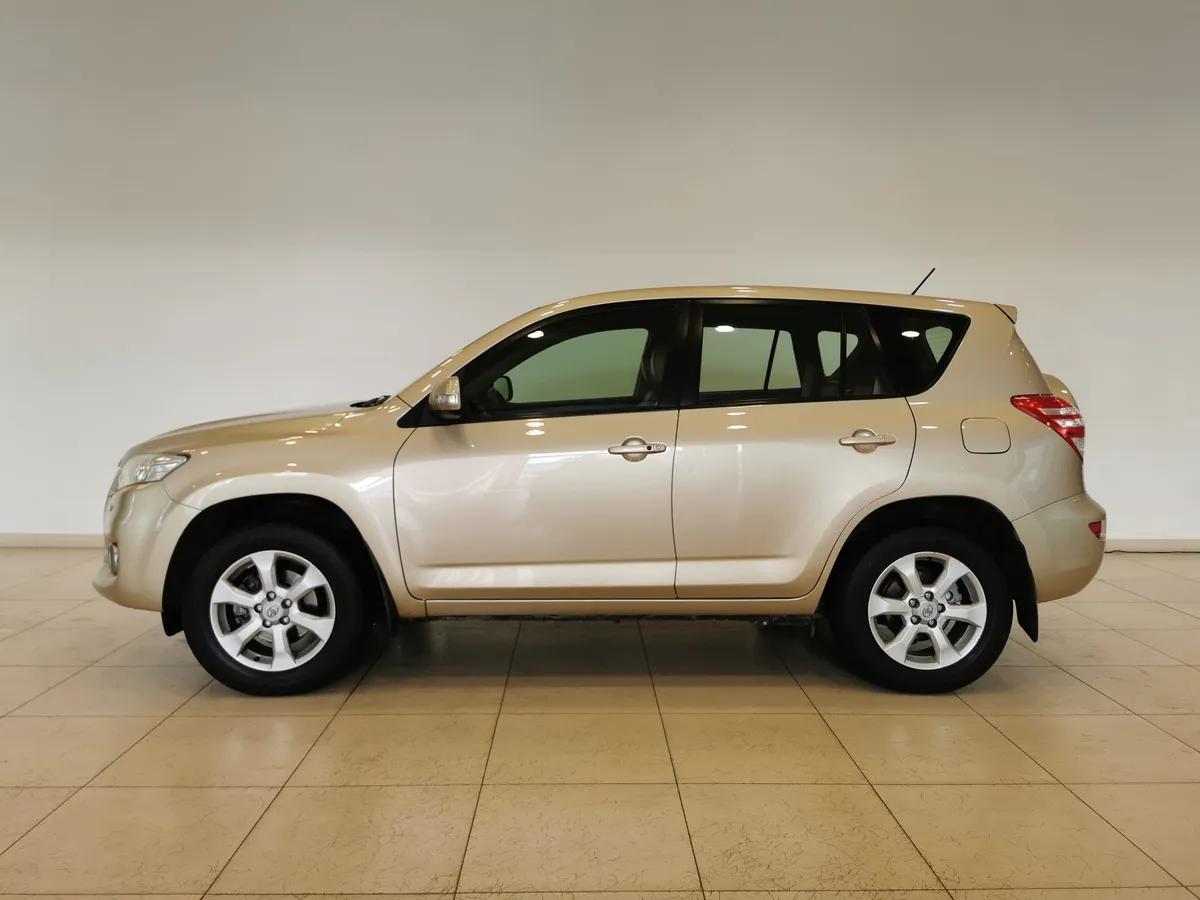 Toyota RAV4 2.0 CVT (148 л.с.) Стандарт Бежевый в АВИЛОН. Слайд №5