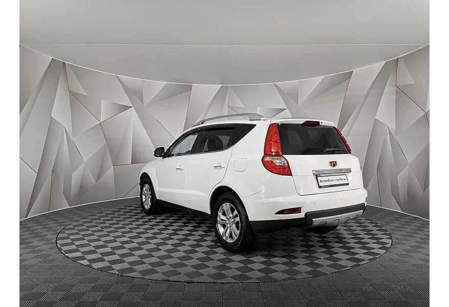 Geely Emgrand X7 2.4 AT (148 л.с.) Comfort Белый в АВИЛОН. Слайд №4