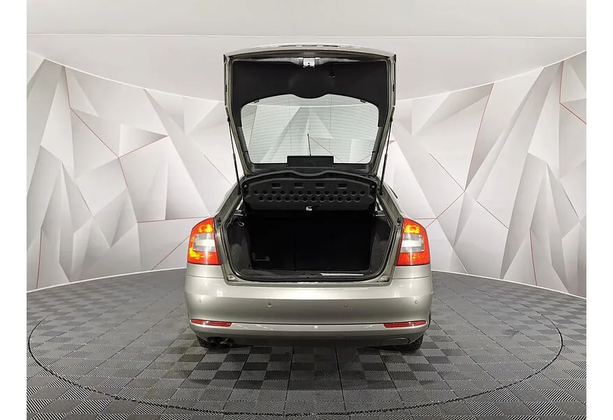 Skoda Octavia 1.4 TSI DSG (122 л.с.) Серый в АВИЛОН. Слайд №11