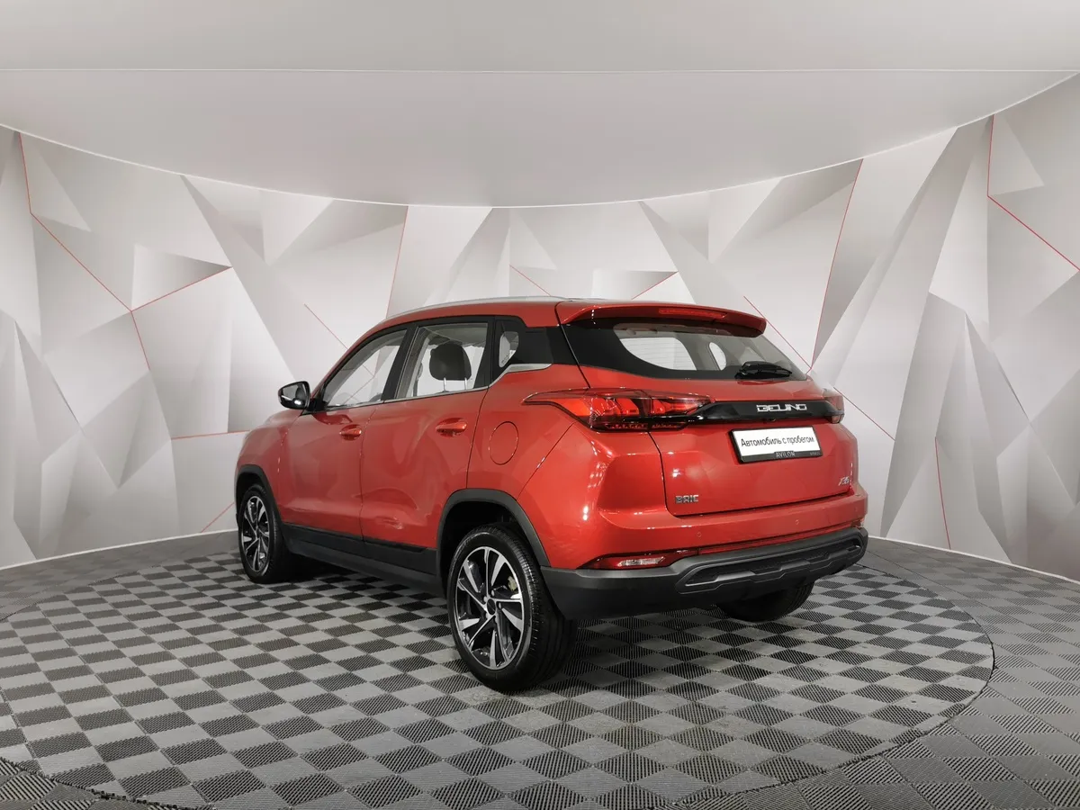 BAIC X35 1.5 CVT 2WD (136 л.с) Fashion Красный в АВИЛОН. Слайд №4