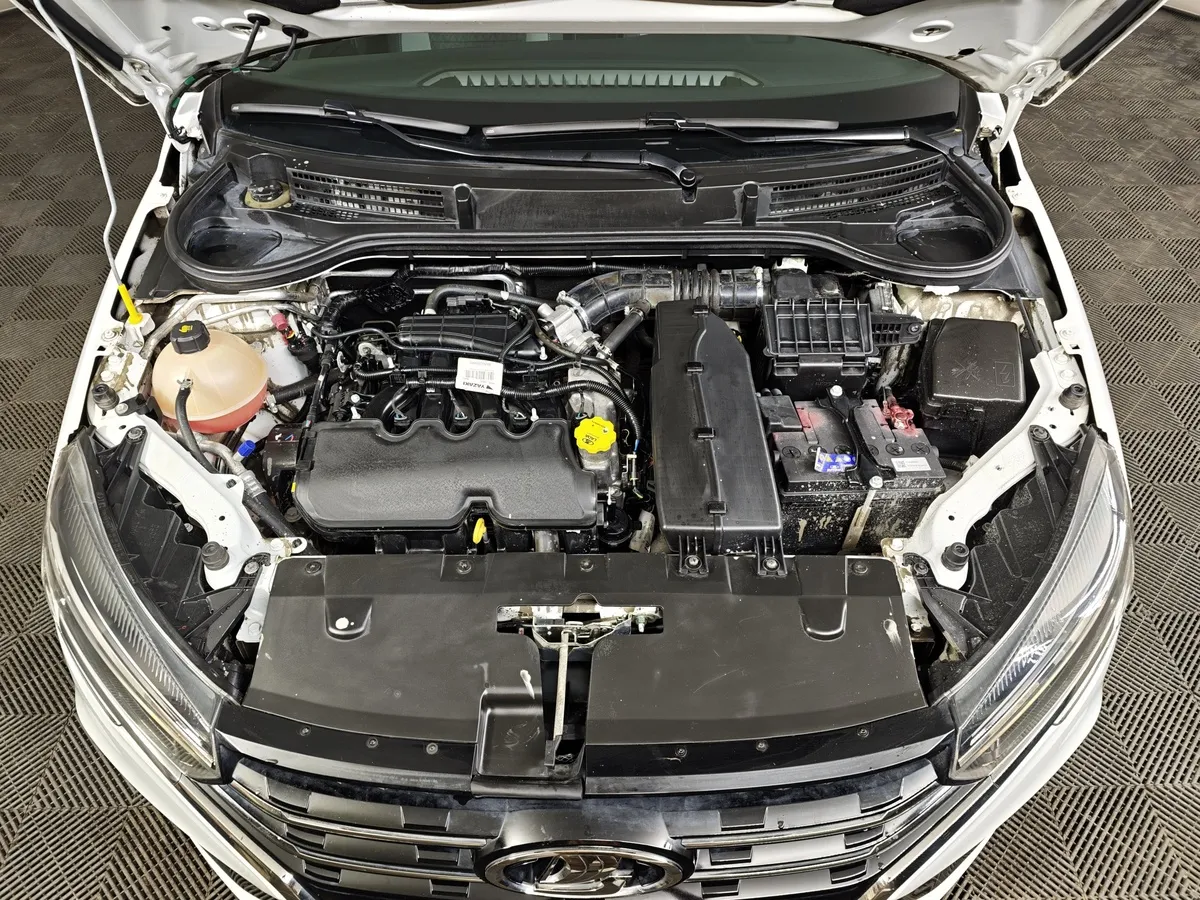 ВАЗ (Lada) Vesta 1.6 MT (106 л.с.) Белый в АВИЛОН. Слайд №11