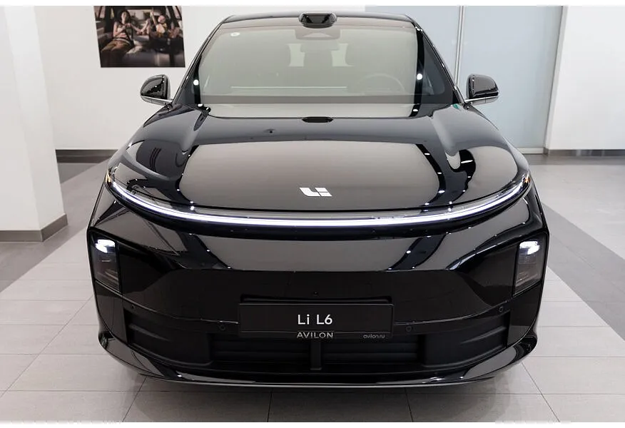 Li Auto L6 1.5 AT 4WD (150 л.с.) Max Черный в АВИЛОН. Слайд №4