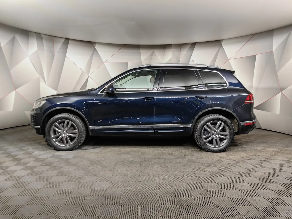 Volkswagen Touareg 3.0 TDI Tiptronic 4Motion (245 л.с.) Синий в АВИЛОН. Слайд №5