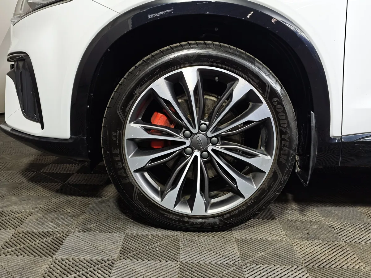 Geely Tugella 2.0 AT AWD (238 л.с.) Flagship Белый в АВИЛОН. Слайд №9