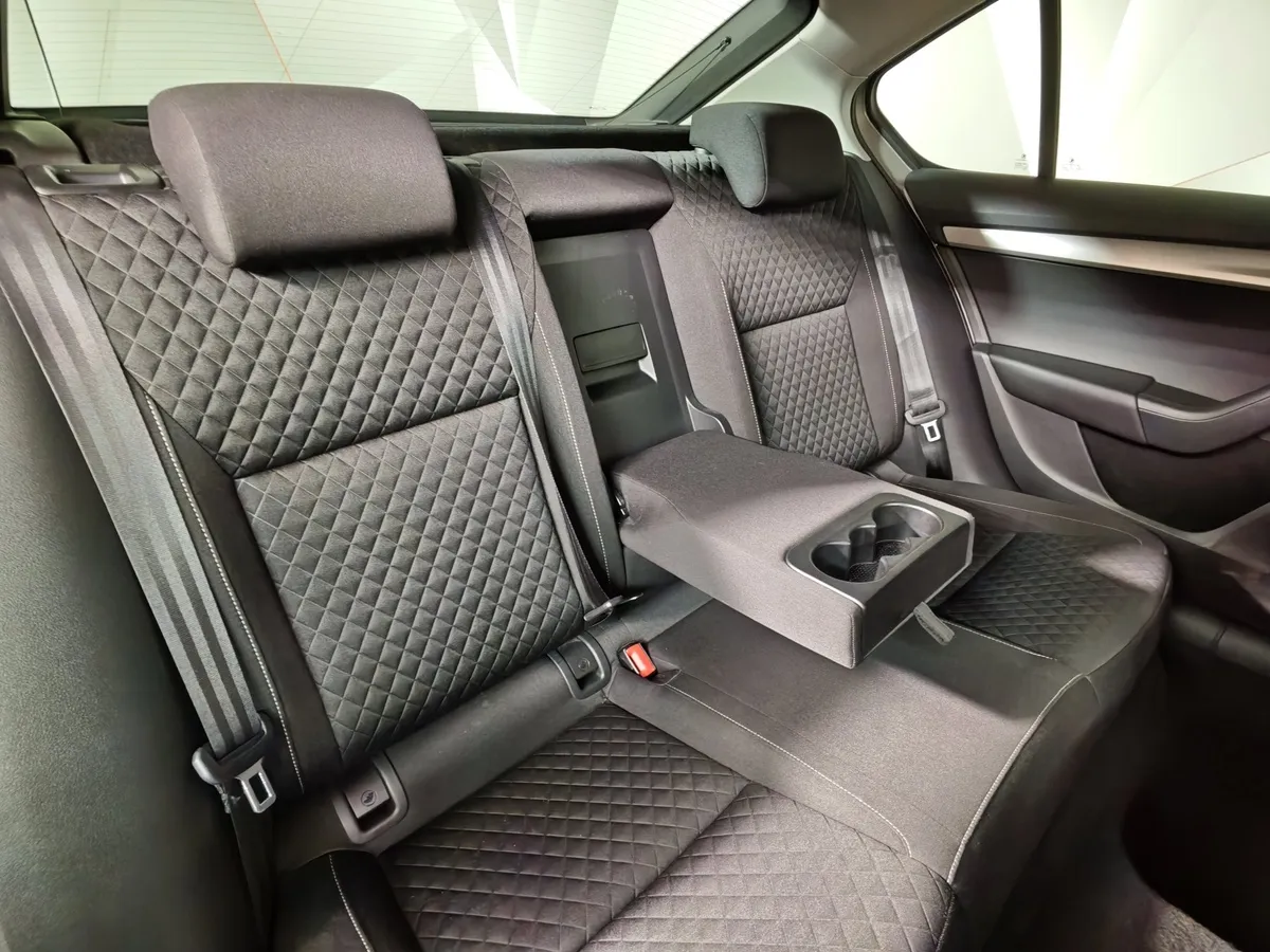 Skoda Octavia 1.8 TSI DSG (180 л.с.) Бежевый в АВИЛОН. Слайд №17