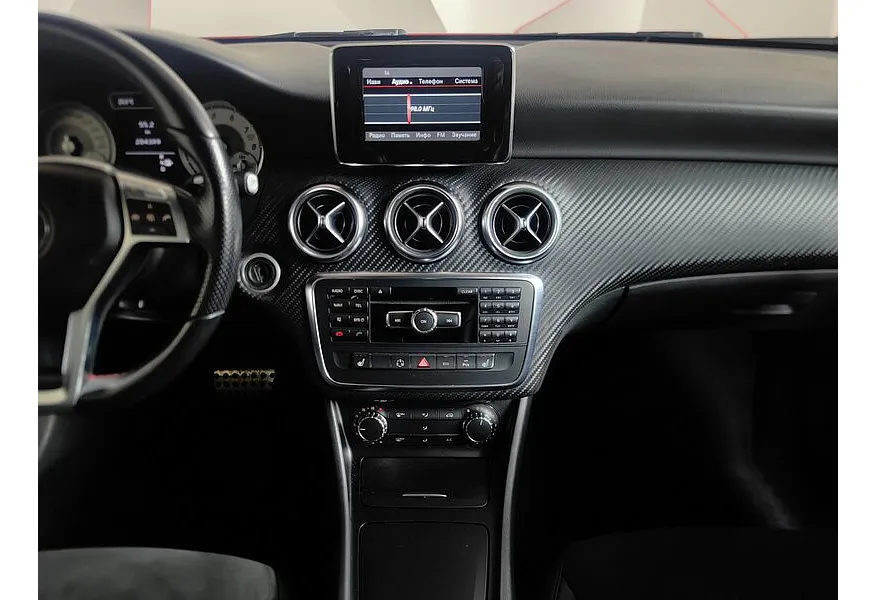 АВИЛОН - Mercedes-Benz A-Класс A 200 7G-DCT (156 л.с.) Красный - slide 8