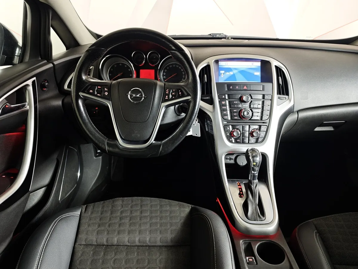 Opel Astra 1.4 Turbo AT (140 л.с.) Enjoy Черный в АВИЛОН. Слайд №18