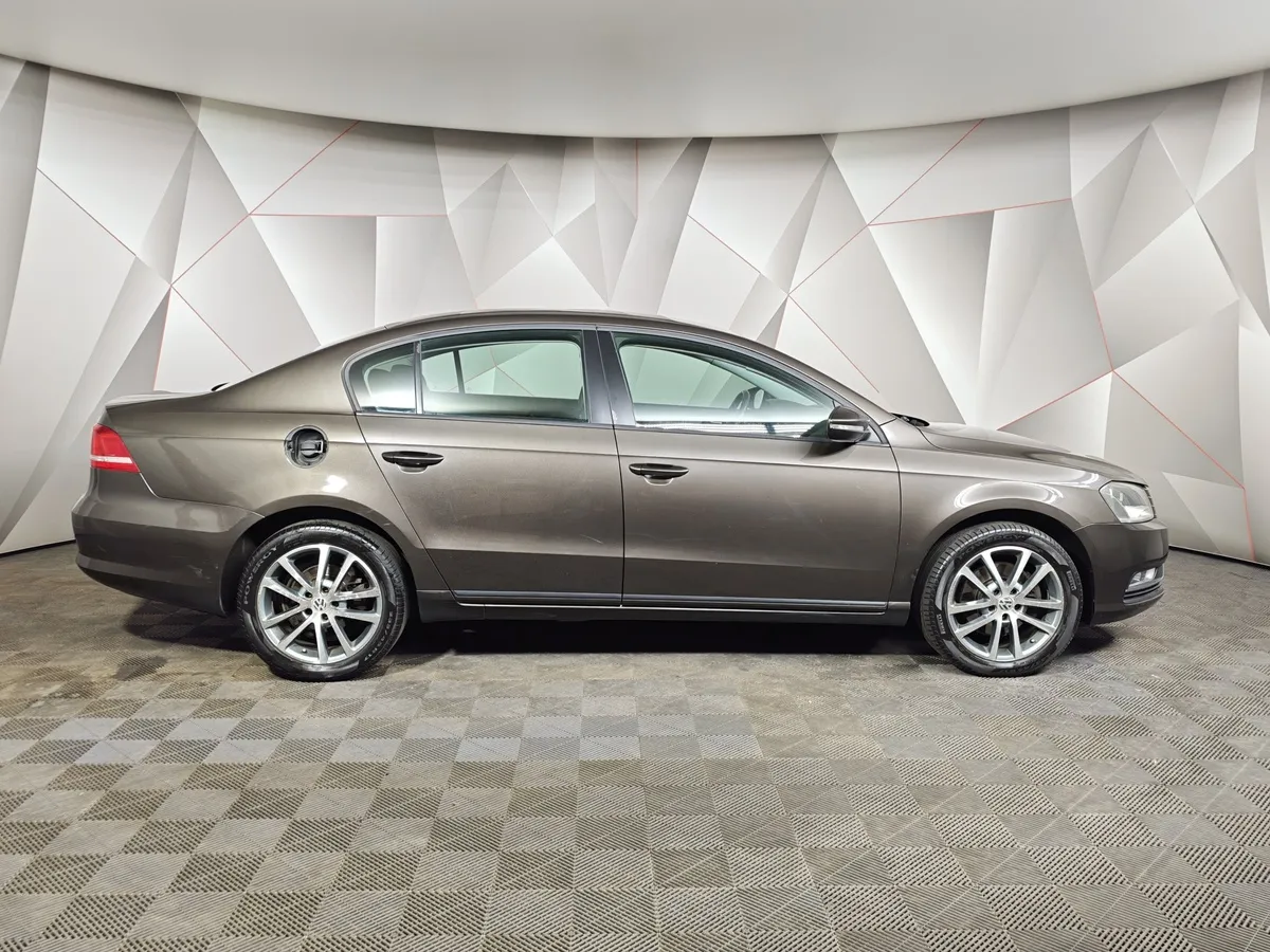Volkswagen Passat 1.8 TSI MT (152 л.с.) Trendline Коричневый в АВИЛОН. Слайд №6