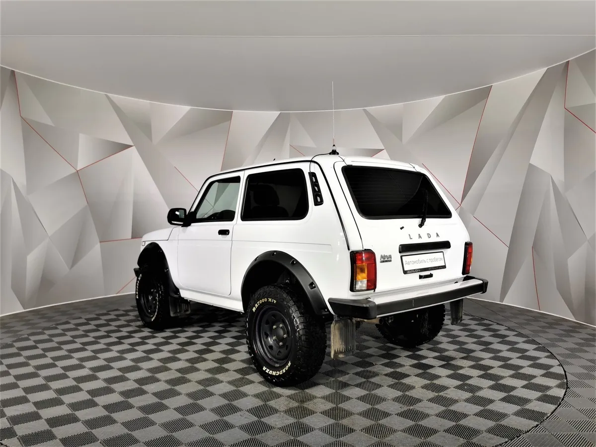 ВАЗ (Lada) 4x4 1.7 MT 8 кл. (Евро-4) (83 л.с.) Белый в АВИЛОН. Слайд №4