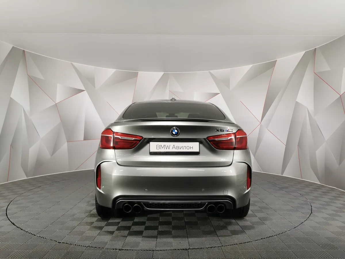 BMW X6 M 4.4 xDrive Steptronic (575 л.с.) Серый в АВИЛОН. Слайд №4