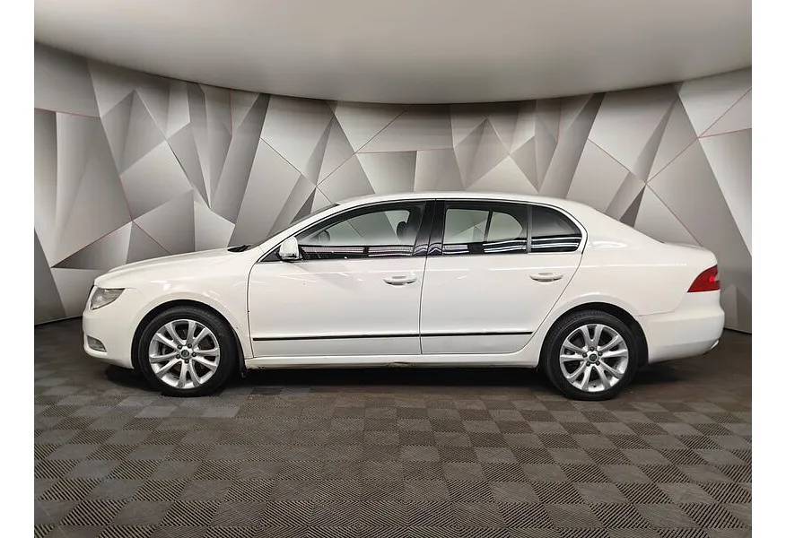 АВИЛОН - Skoda Superb 1.8 TSI AT (152 л.с.) Белый - slide 2