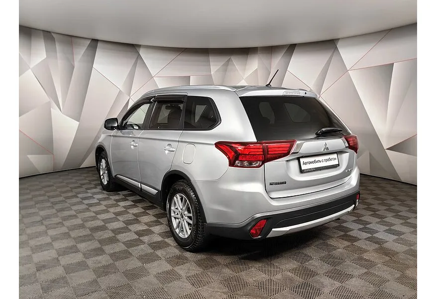 Mitsubishi Outlander 2.0 CVT 4WD (146 л.с.) Серебристый в АВИЛОН. Слайд №4