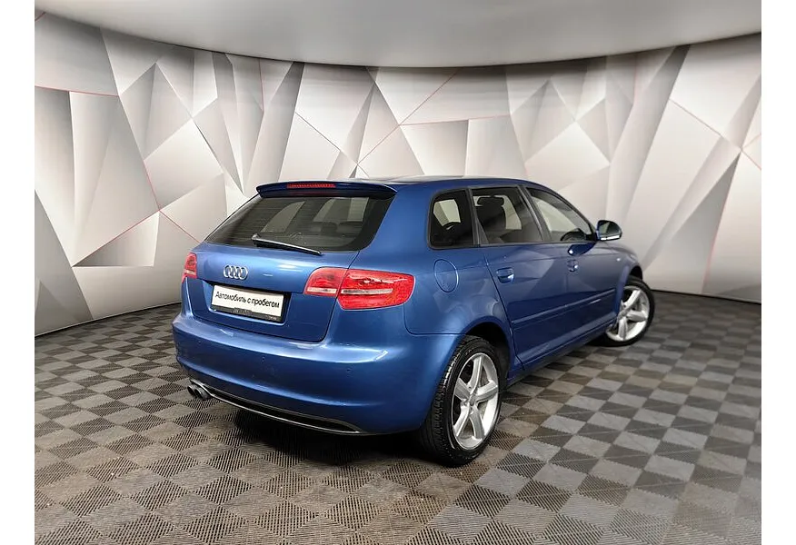 LIVE. Слайд №8