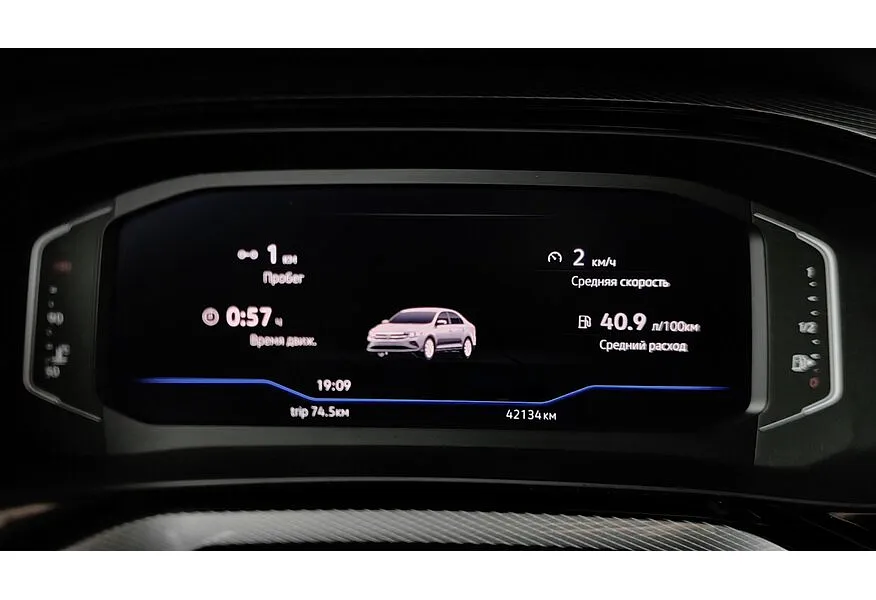 Volkswagen Polo 1.6 MPI AT (110 л.с.) Status + Зимний + Комфорт + Мультимедиа Красный в АВИЛОН. Слайд №18