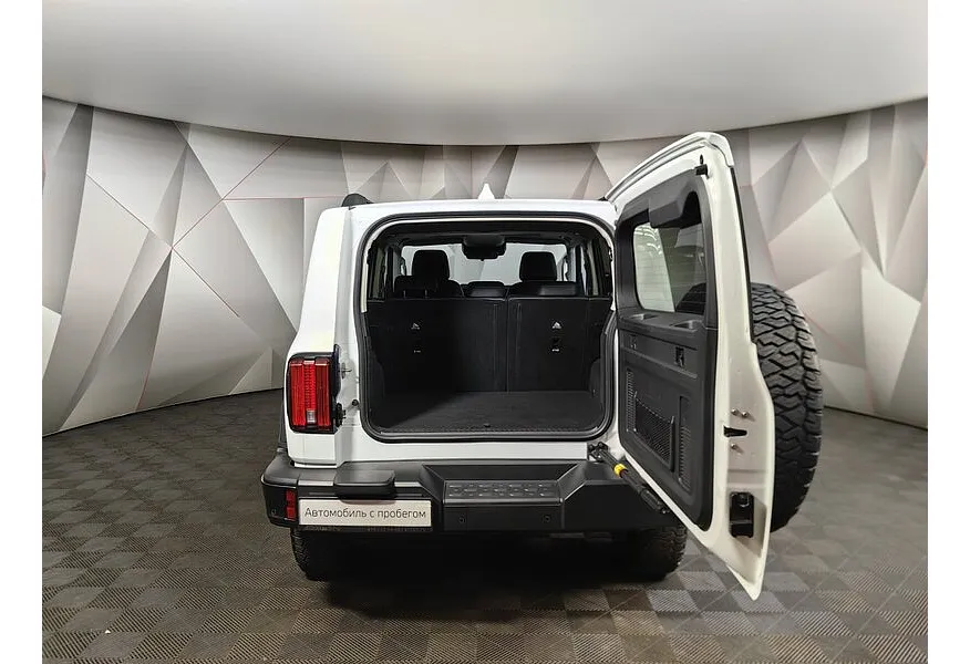 АВИЛОН - TANK 300 2.0T AT 4WD (220 л.с.) Premium Белый - slide 18