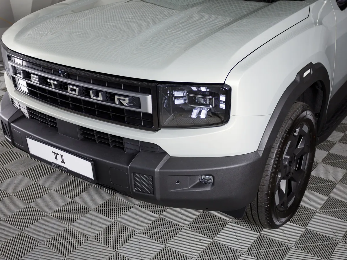 JETOUR T1 2.0T AT 4WD (245 л.с.) Luxury Золотой в АВИЛОН. Слайд №10