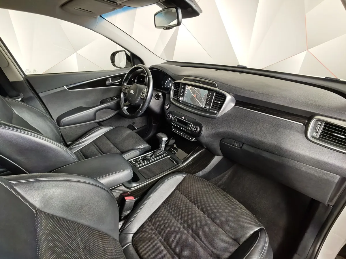 Kia Sorento 2.2 CRDi AT AWD (200 л.с.) Premium Белый в АВИЛОН. Слайд №13