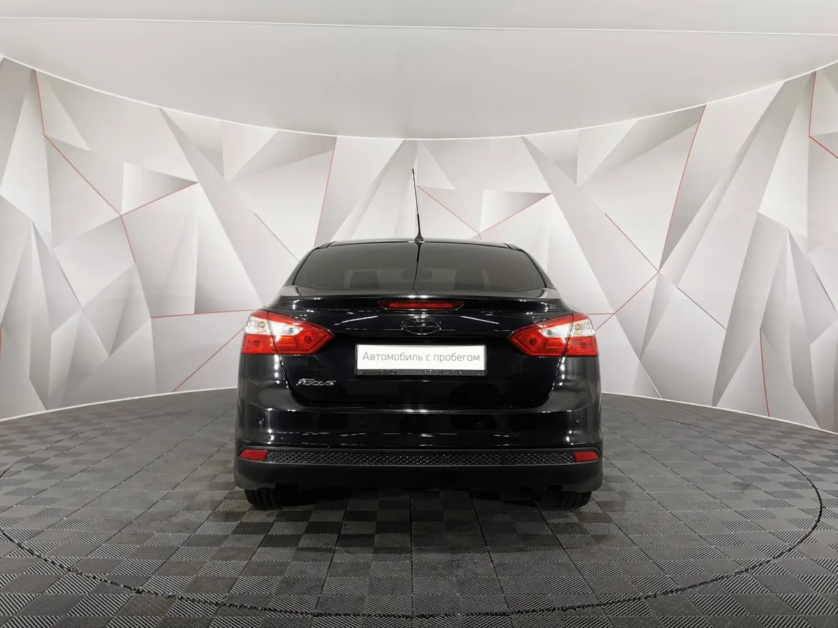 Ford Focus 1.6 PowerShift (125 л.с.) Titanium Черный в АВИЛОН. Слайд №8