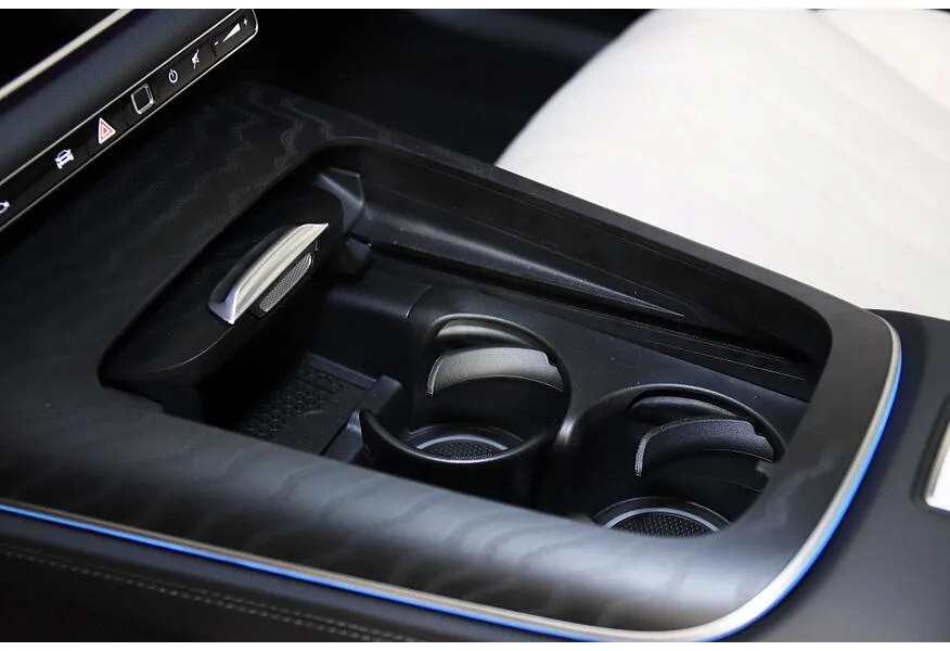 Mercedes-Benz E-Класс E 300 4MATIC (258 л.с.) Черный в АВИЛОН. Слайд №15