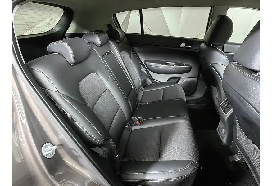 Kia Sportage 2.0 AT 2WD (150 л.с.) Luxe Edition Plus Коричневый в АВИЛОН. Слайд №15