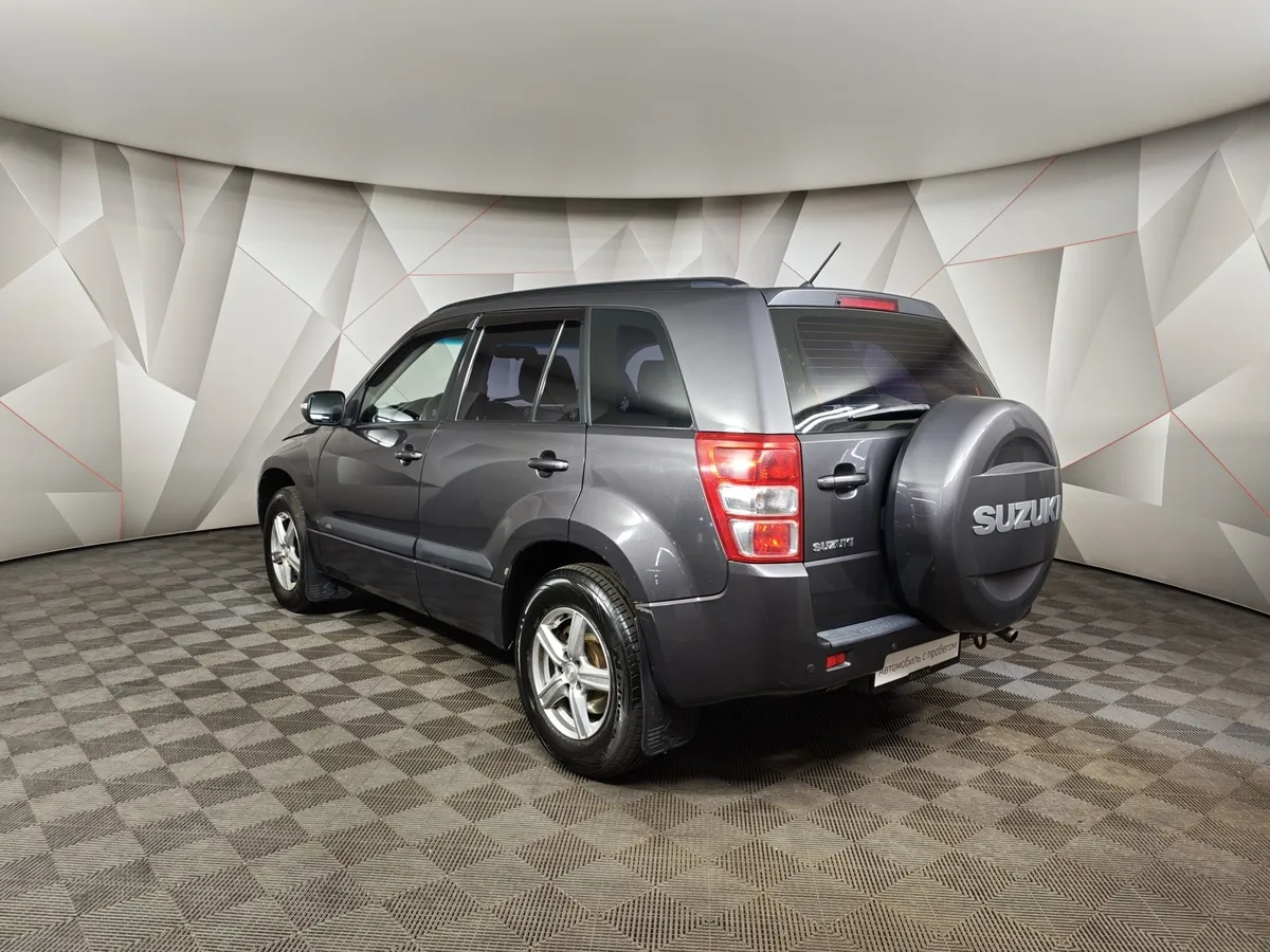 Suzuki Grand Vitara 2.0 AT (140 л.с.) Серый в АВИЛОН. Слайд №4