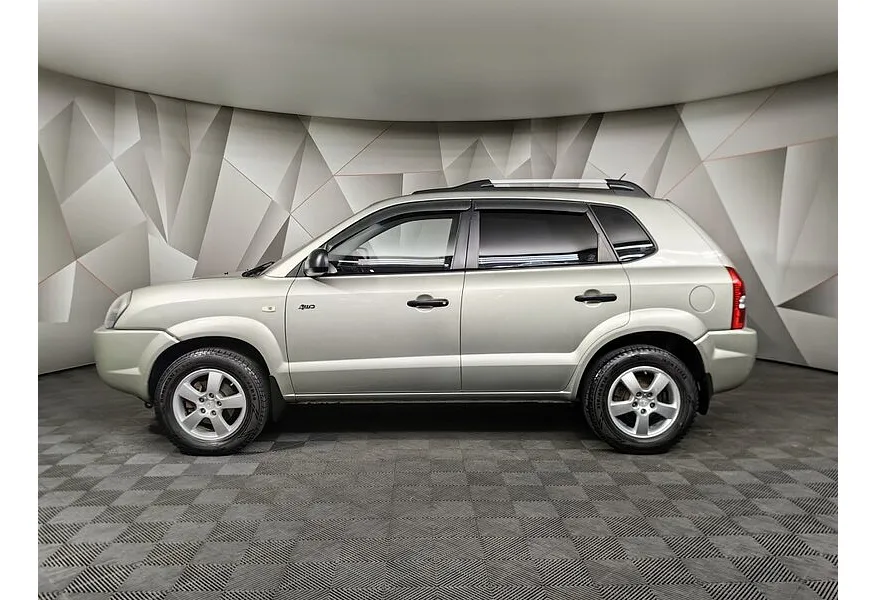 АВИЛОН - Hyundai Tucson 2.0 MT 4WD (140 л.с.) Серебристый - slide 2