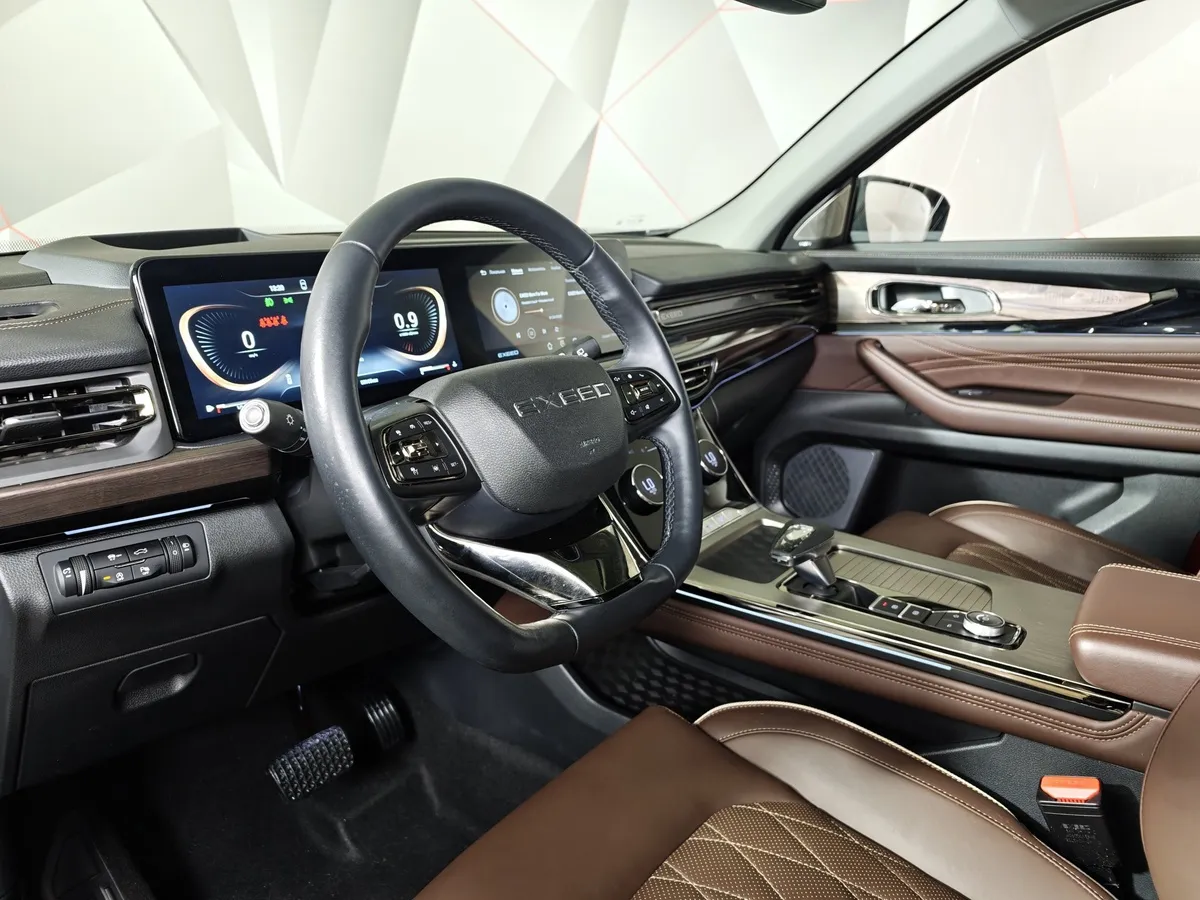 EXEED VX 2.0 AMT AWD (249 л.с.) President Limited Edition Зеленый в АВИЛОН. Слайд №19