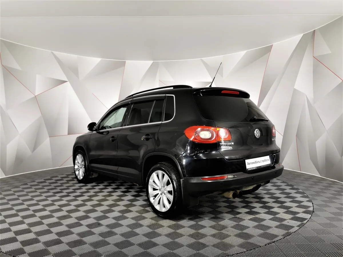 Volkswagen Tiguan 2.0 TSI 4Motion AT (170 л.с.) Track & Field Черный в АВИЛОН. Слайд №4