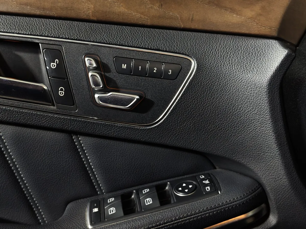 Mercedes-Benz E-Класс E 400 4Matic 7G-Tronic Plus (333 л.с.) Черный в АВИЛОН. Слайд №21