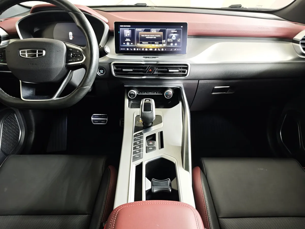 Geely Coolray 1.5T 7DCT 2WD (150 л.с.) Flagship Sport Белый в АВИЛОН. Слайд №15
