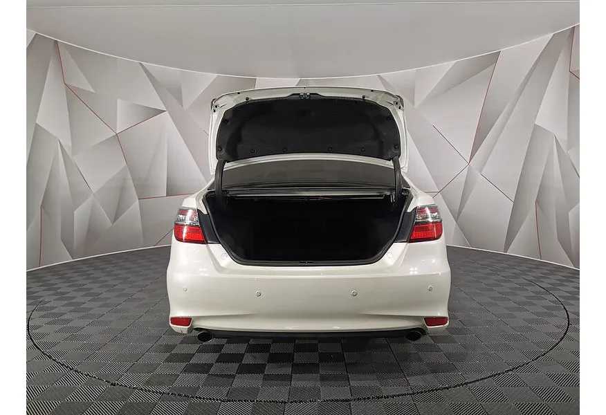 Toyota Camry 3.5 AT (249 л.с.) Белый в АВИЛОН. Слайд №11 Toyota Camry 3.5 AT (249 л.с.) Белый в АВИЛОН. Слайд №11