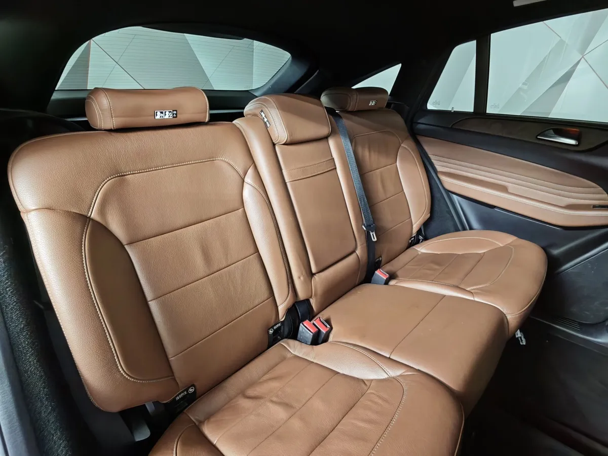 Mercedes-Benz GLE 350 d 4MATIC 9G-TRONIC (249 л.с.) Grand Edition Серебристый в АВИЛОН. Слайд №16
