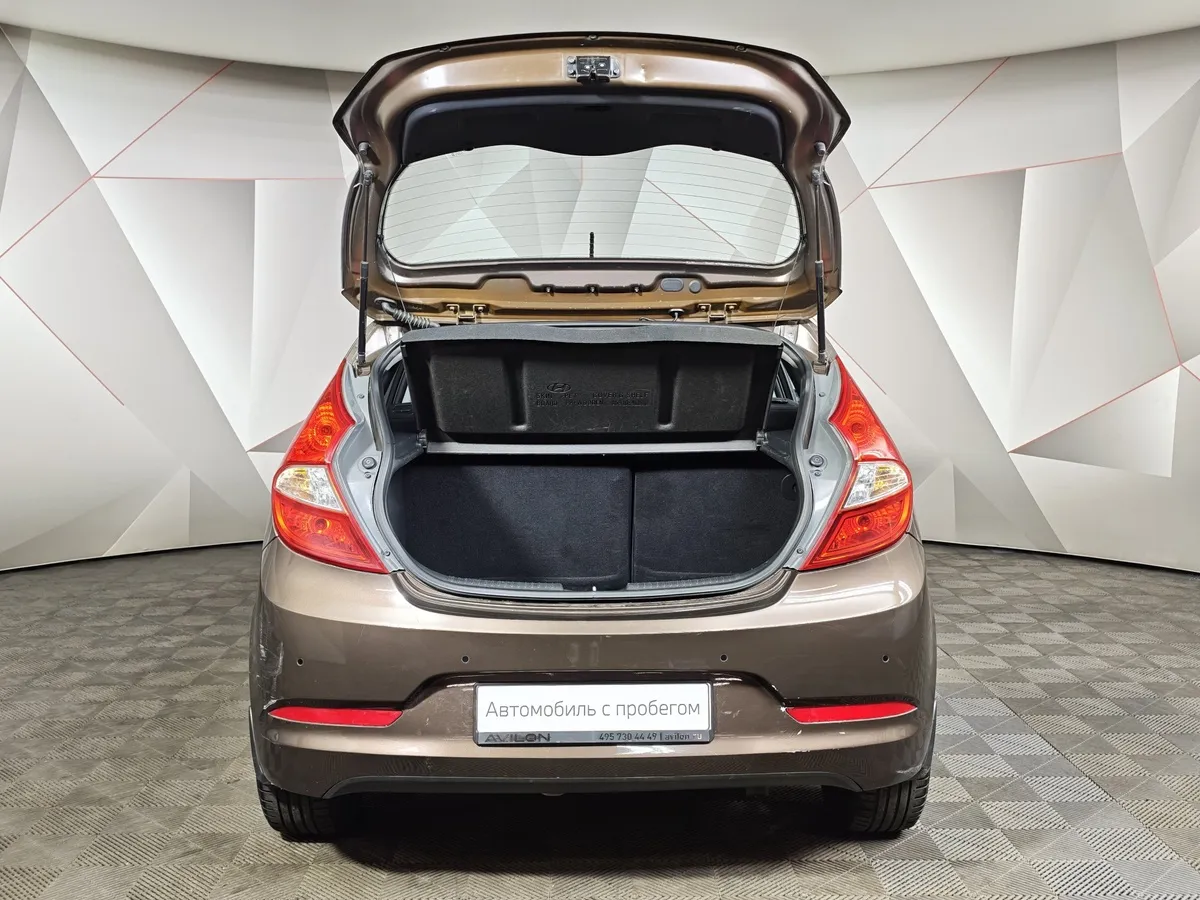 Hyundai Solaris 1.6 AT (123 л.с.) Classic + AC Коричневый в АВИЛОН. Слайд №12