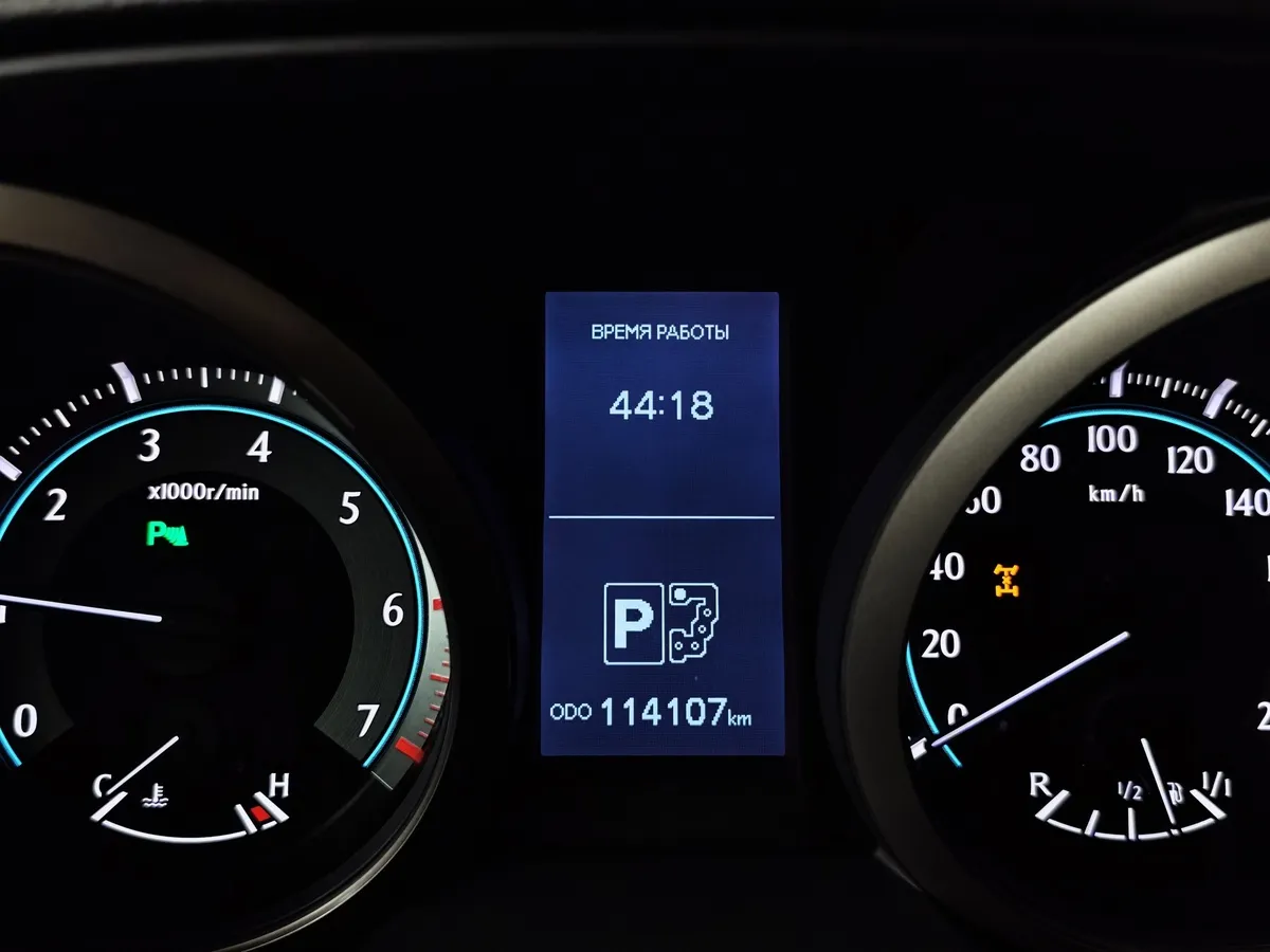 Toyota Land Cruiser Prado 4.0 AT 4WD (282 л.с.) Стандарт Черный в АВИЛОН. Слайд №18